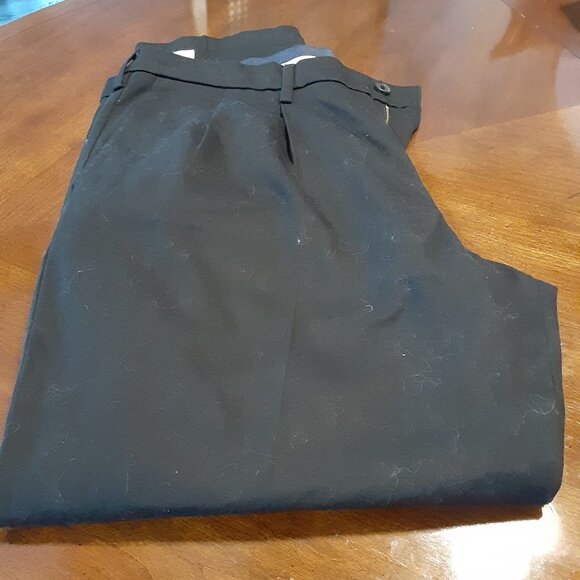 Dockers 40x30 Dark Blue Flex Comfort, Classic Fit, Pleated Front & Straight Leg - Picture 1 of 3